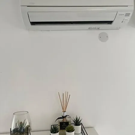 Proche Et Centre 2 Pieces Wifi&clim Apartament *
