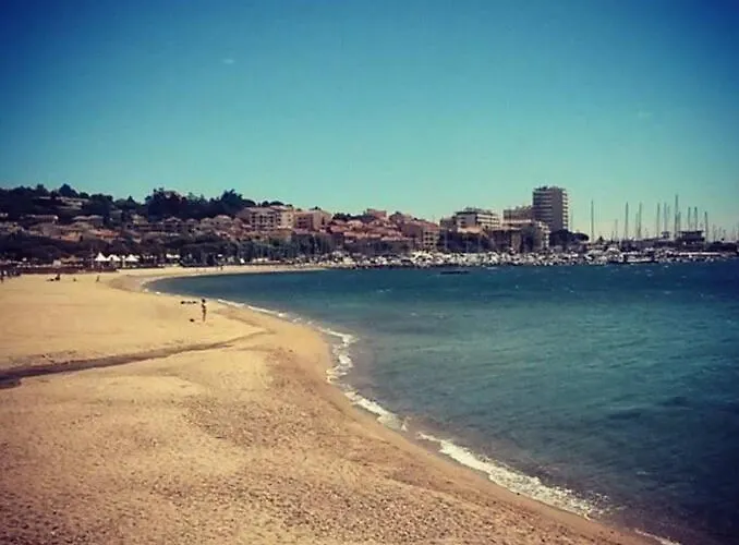 Lägenhet Proche Et Centre 2 Pieces Wifi&clim