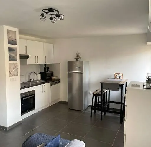 Lägenhet Proche Et Centre 2 Pieces Wifi&clim